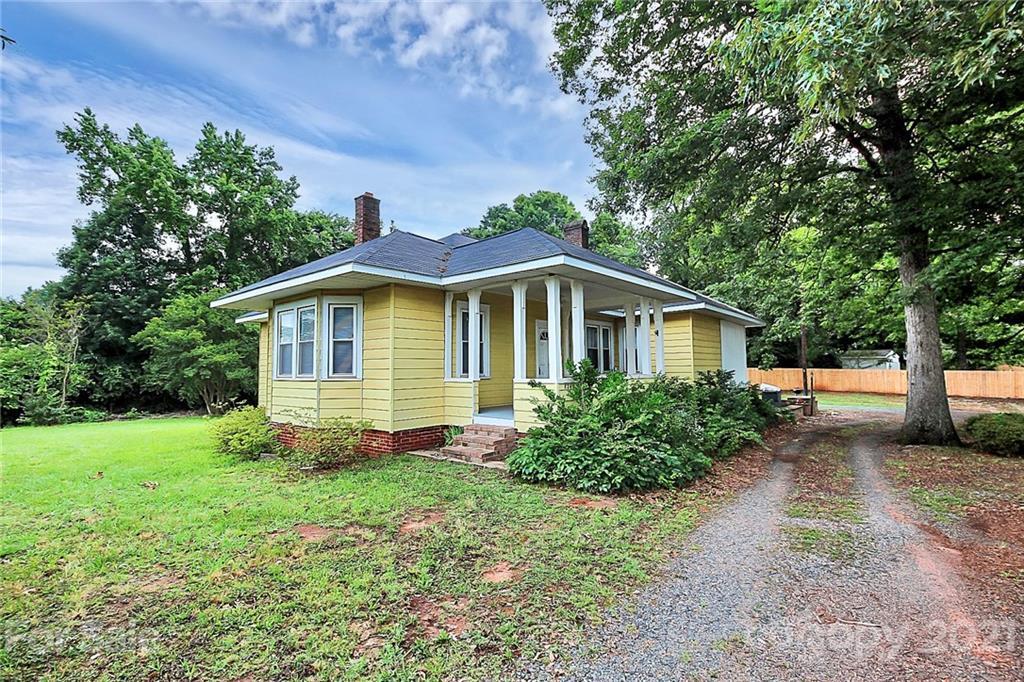 8244 Moores Chapel Rd., Charlotte, NC 28214
