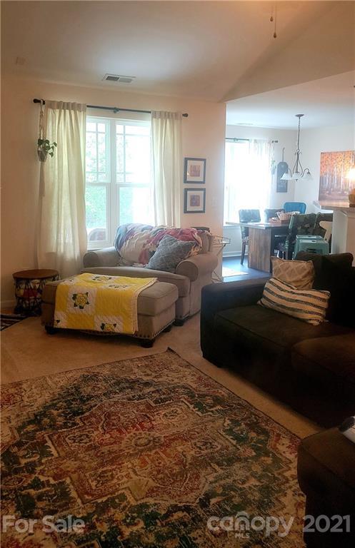 220 Angel Oak Dr., Bunnlevel, NC 28323