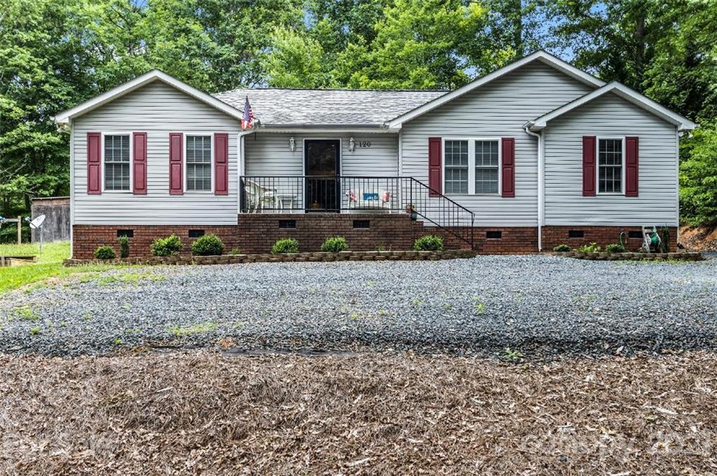 120 Rockwell Ct., Troy, NC 27371