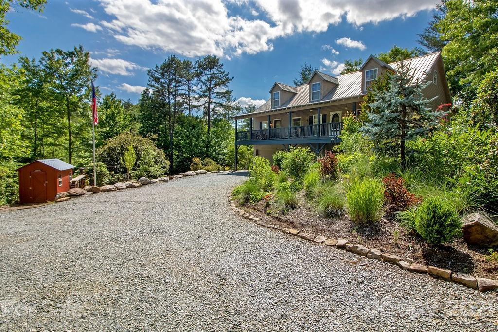 55 Covered Bridge Ln., Pisgah Forest, NC 28768