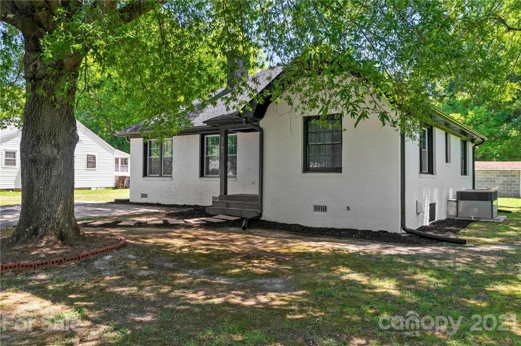 2707 Florida Ave., Kannapolis, NC 28083