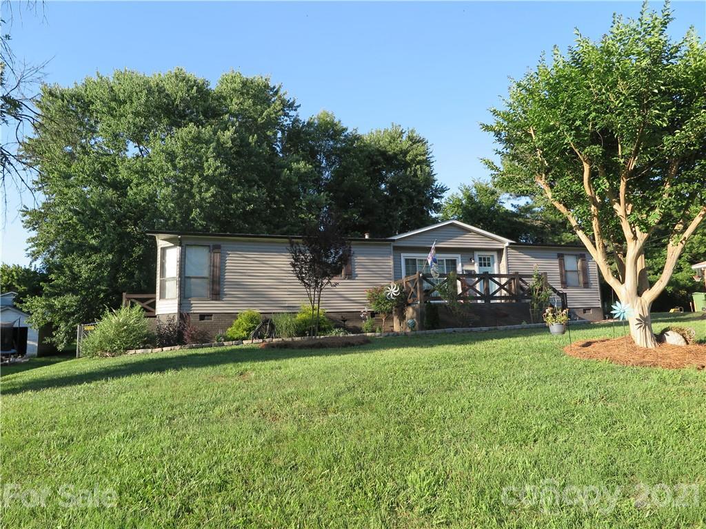 109 Cavin Ave., Mount Holly, NC 28120