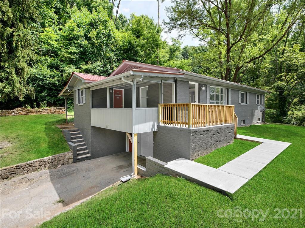 97 Cartwright Dr., Waynesville, NC 28786