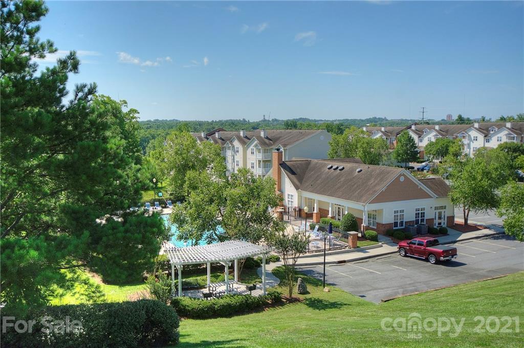 11233 Hyde Pointe Ct., Charlotte, NC 28262