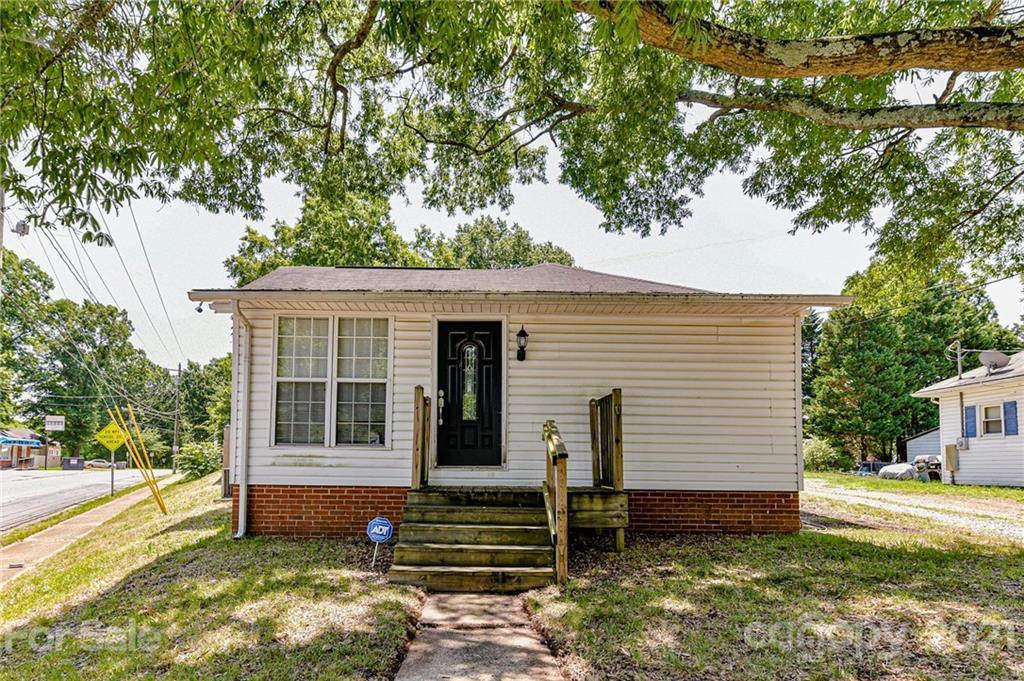 706 Church Ave., Kannapolis, NC 28081