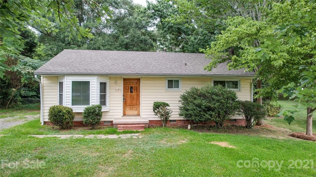 901 Summer Dr., Gastonia, NC 28052