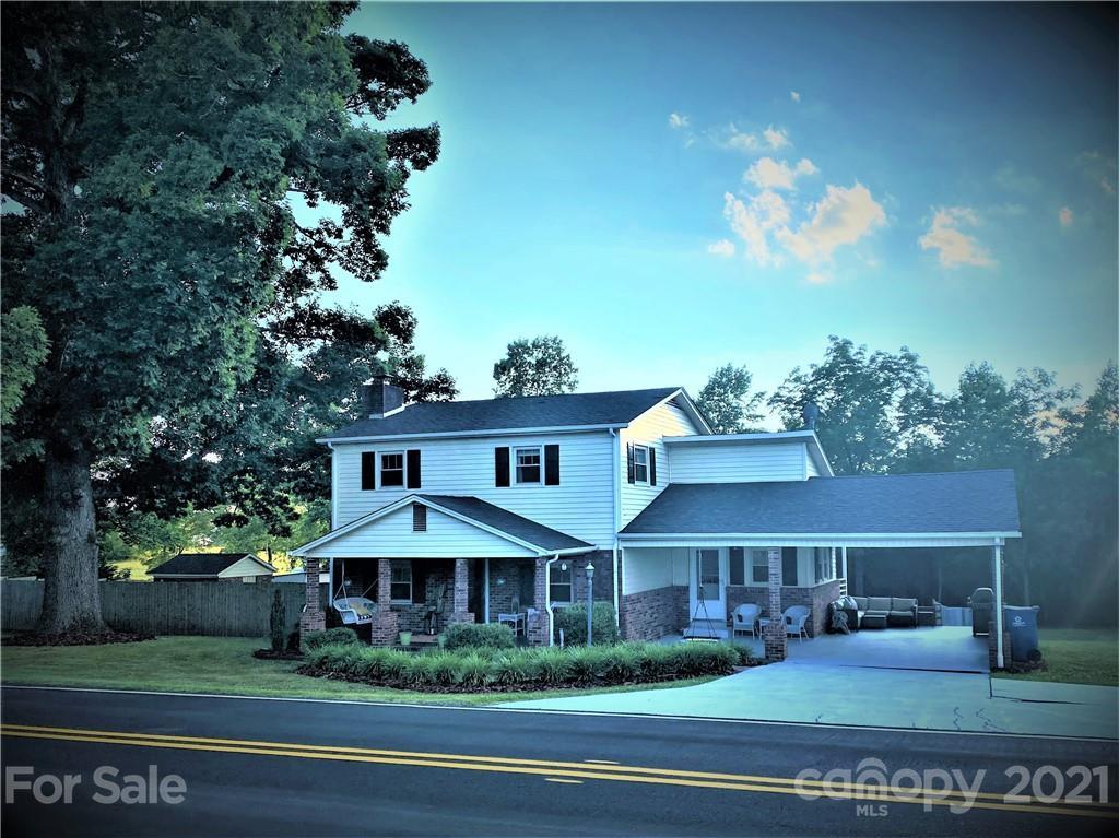 1543 Henry River Rd., Hickory, NC 28602