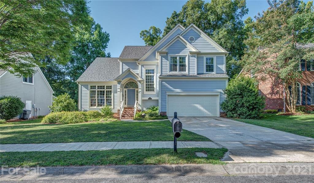6518 Fairway Point Dr., Charlotte, NC 28269