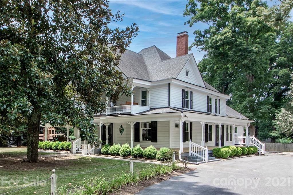 428 Wagner St., Troutman, NC 28166