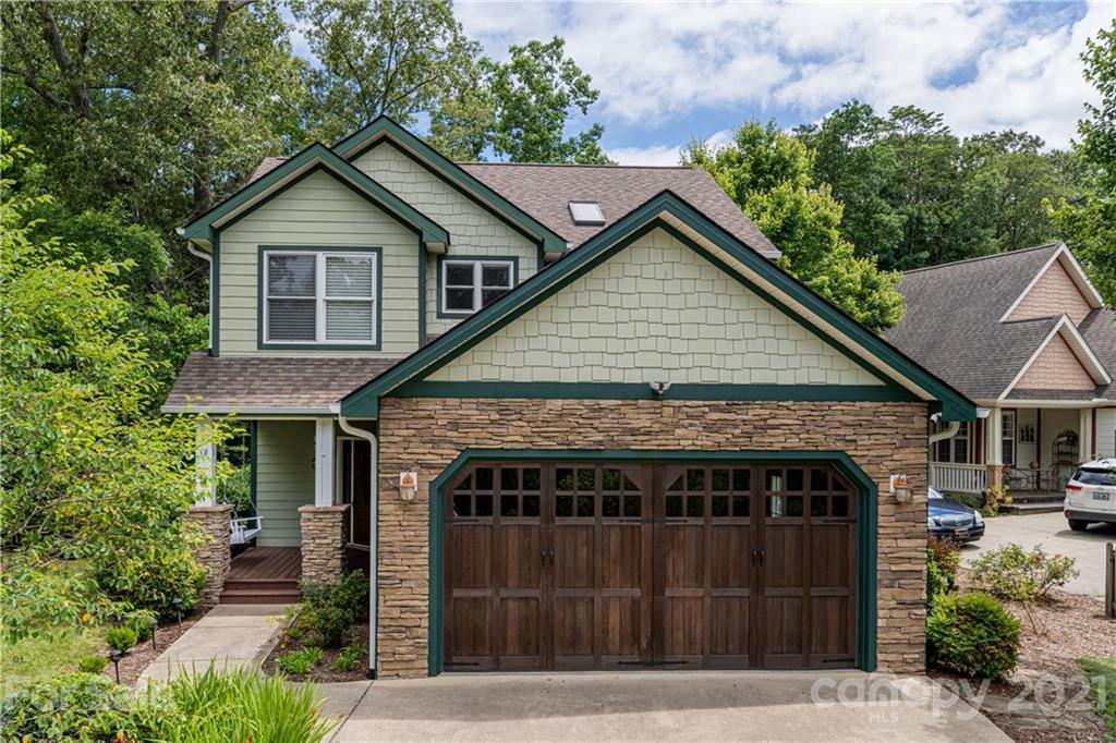 18 Banks Town Rd., Weaverville, NC 28787