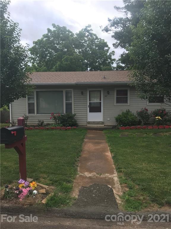 62 Woodland Dr., Waynesville, NC 28786
