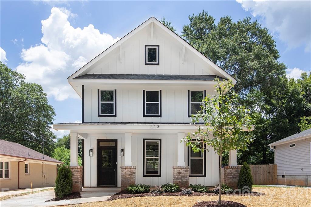 213 Cedar St., Belmont, NC 28012