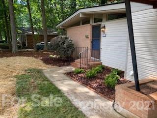 3057 Northampton Dr., Charlotte, NC 28210