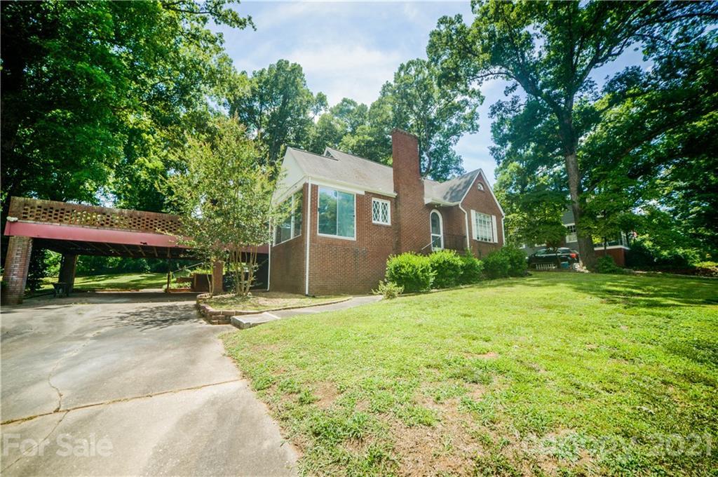 1463 White Oak Ave., Albemarle, NC 28001