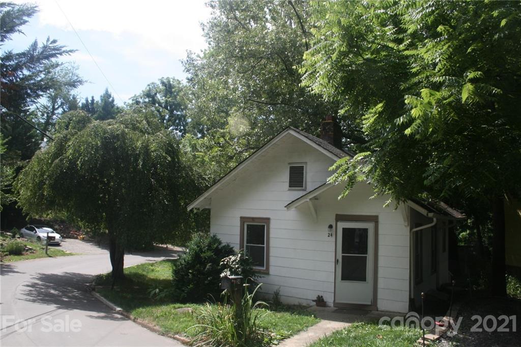 24 Chatham Rd., Asheville, NC 28804