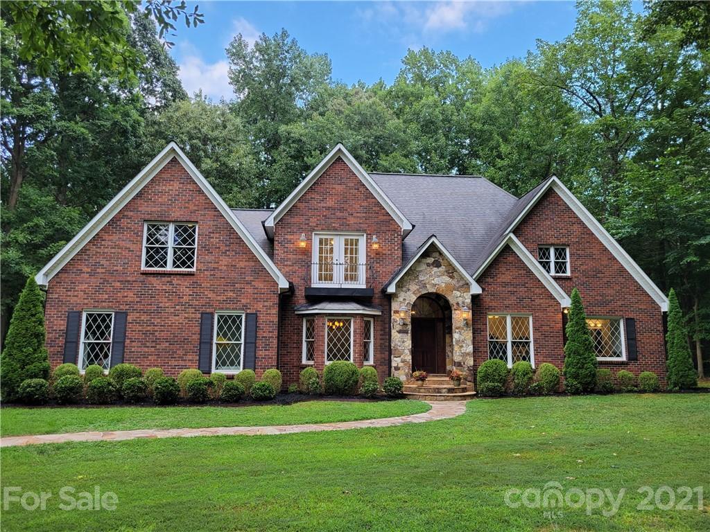 10528 Rozzelles Ferry Rd., Charlotte, NC 28214