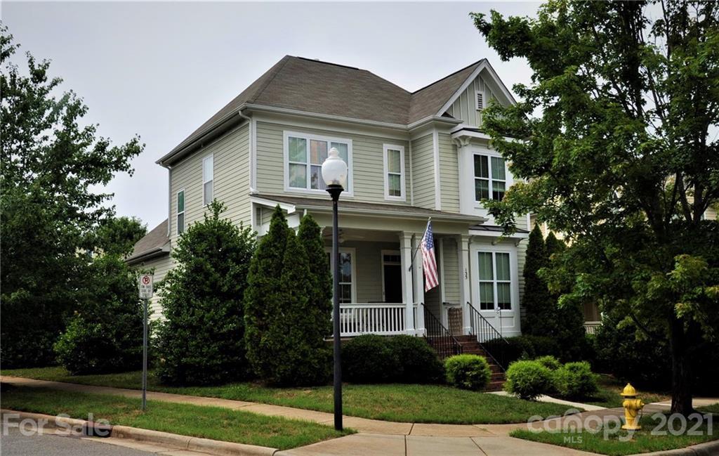 135 Water Oak Dr., Mooresville, NC 28117