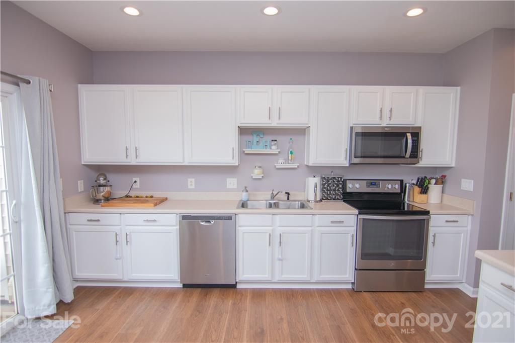 7613 Bluff Point Ln., Denver, NC 28037