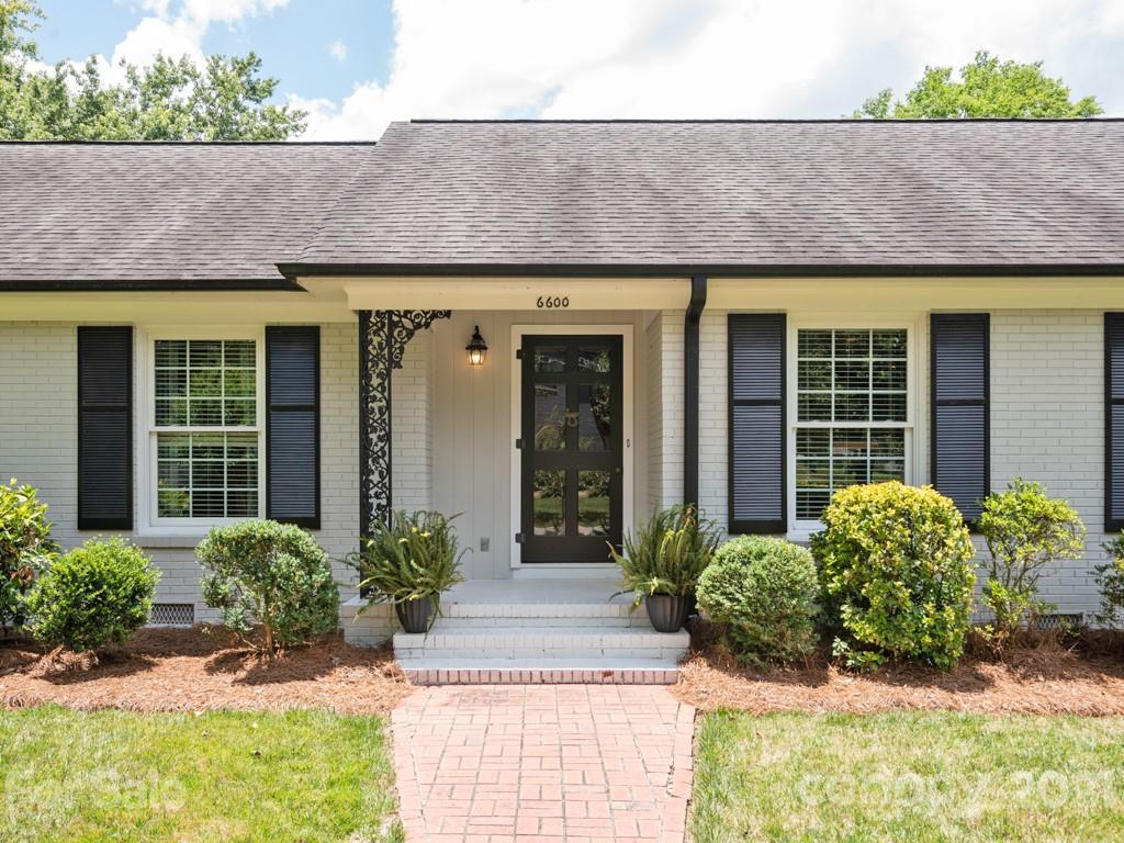 6600 Providence Ln., Charlotte, NC 28226