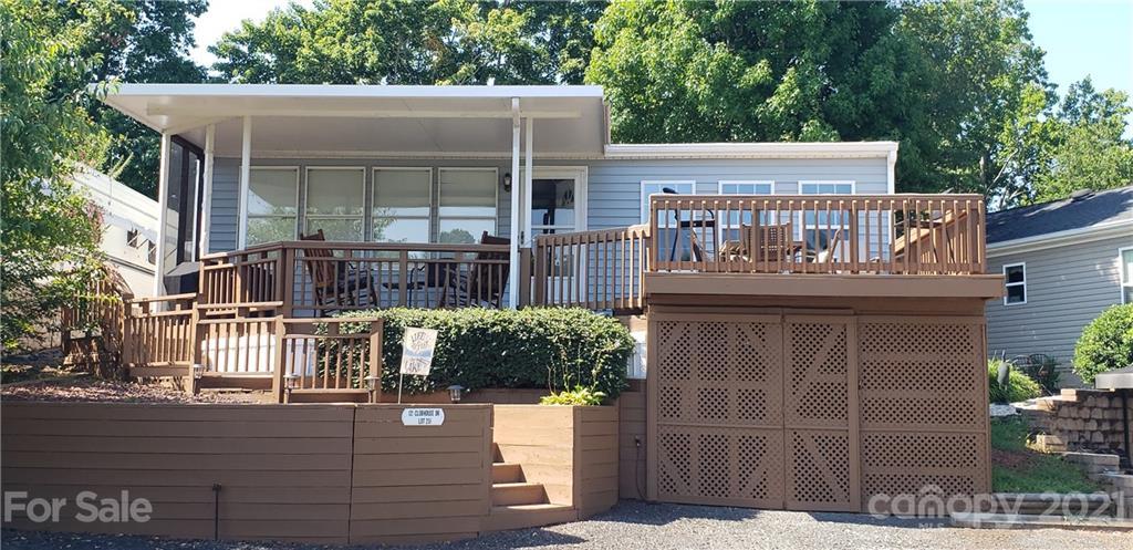 121 Club House Dr., New London, NC 28127