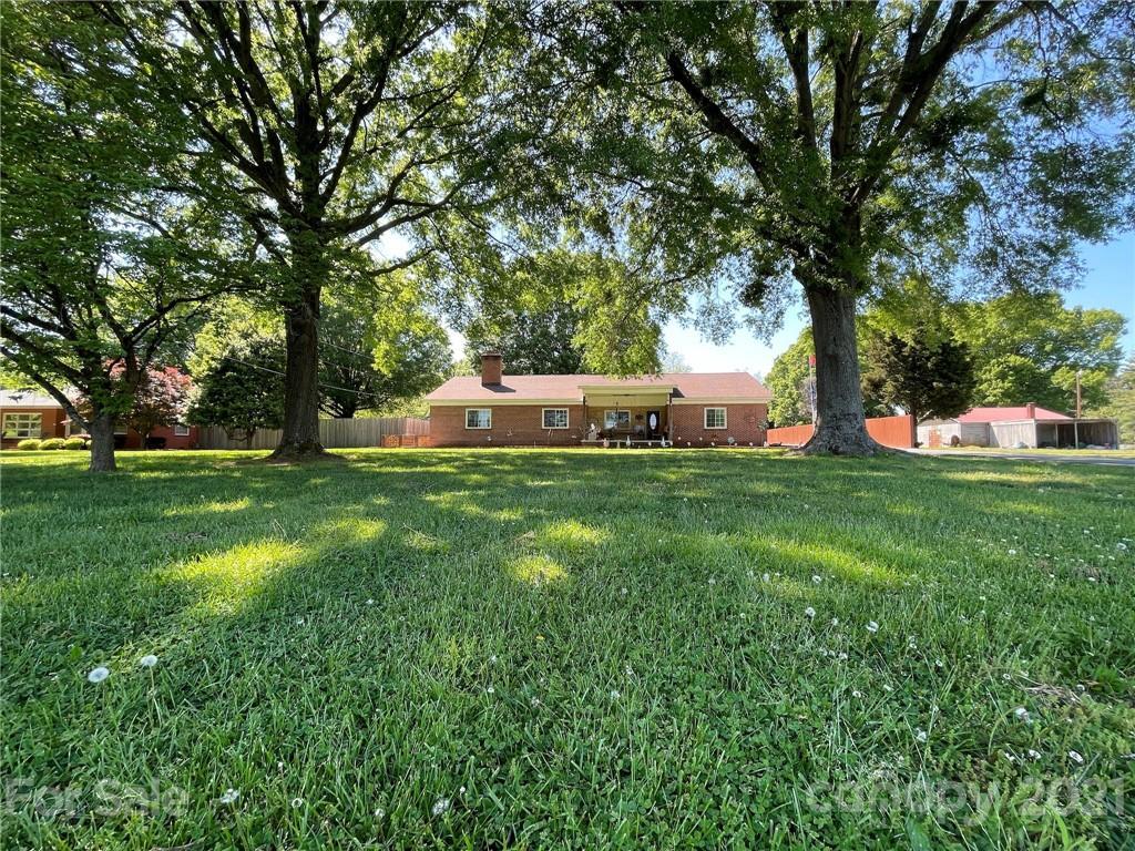 2740 Charlotte Hwy., Mooresville, NC 28117