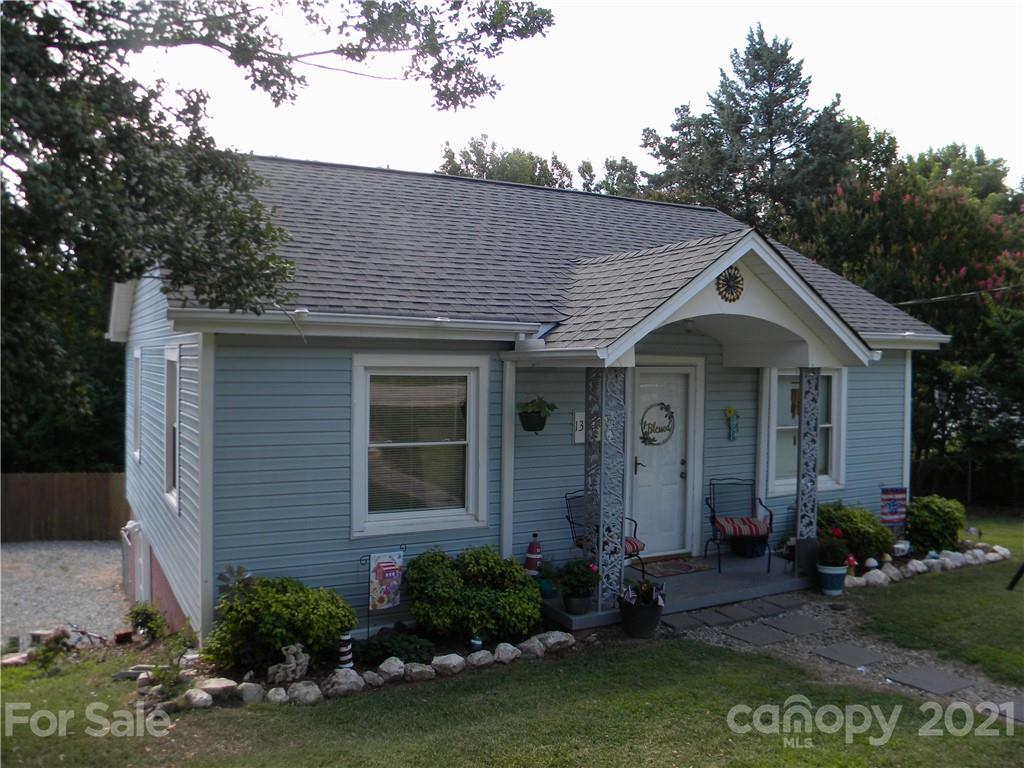 1313 Haywood Ave., Kannapolis, NC 28081