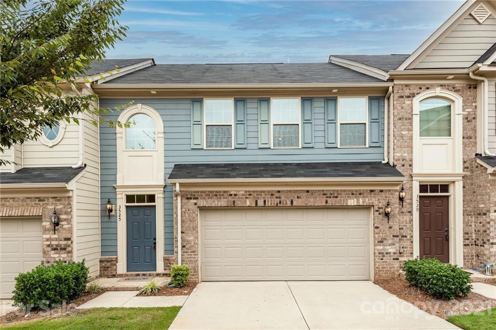3525 Hornets Nest Way, Charlotte, NC 28208