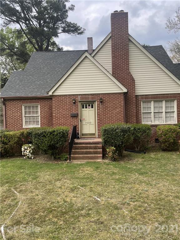 1022 Temple Ct., Gastonia, NC 28054