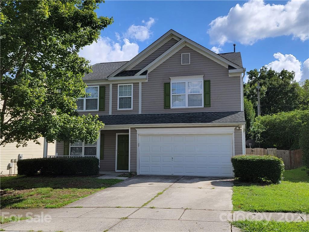 2038 Stargrass Ct., Charlotte, NC 28213