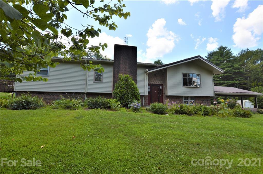 2113 White Pine Dr., Sawmills, NC 28630
