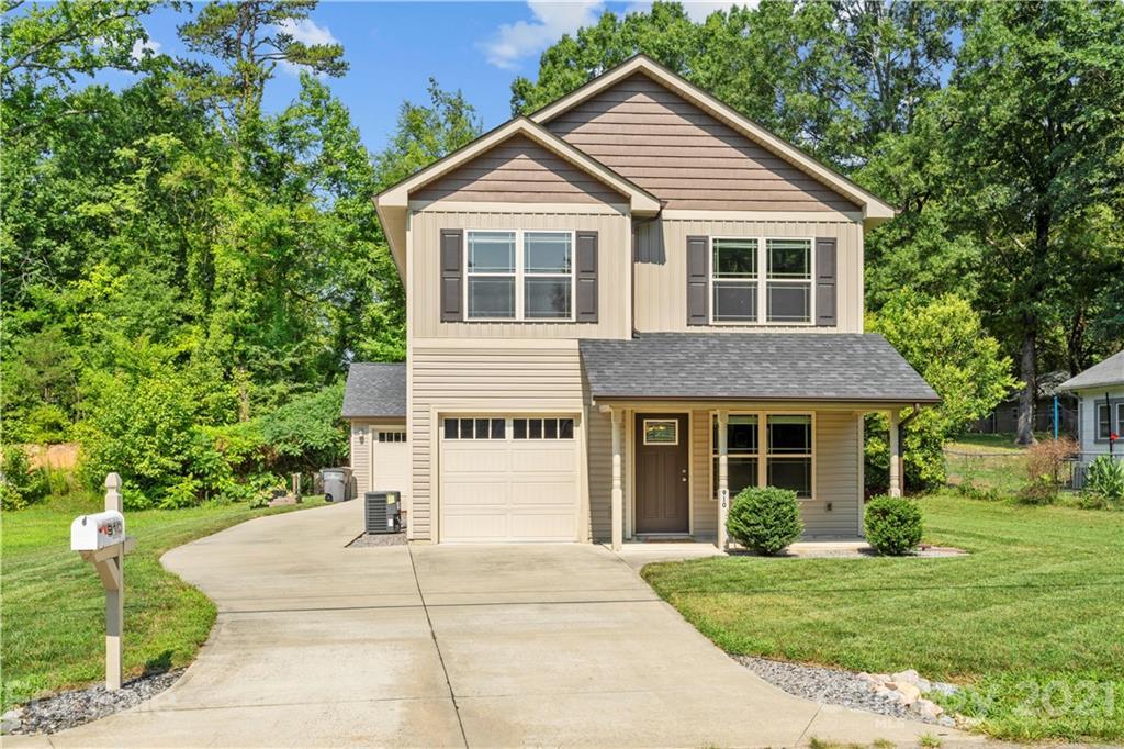 910 Oakwood Ave., Kannapolis, NC 28081
