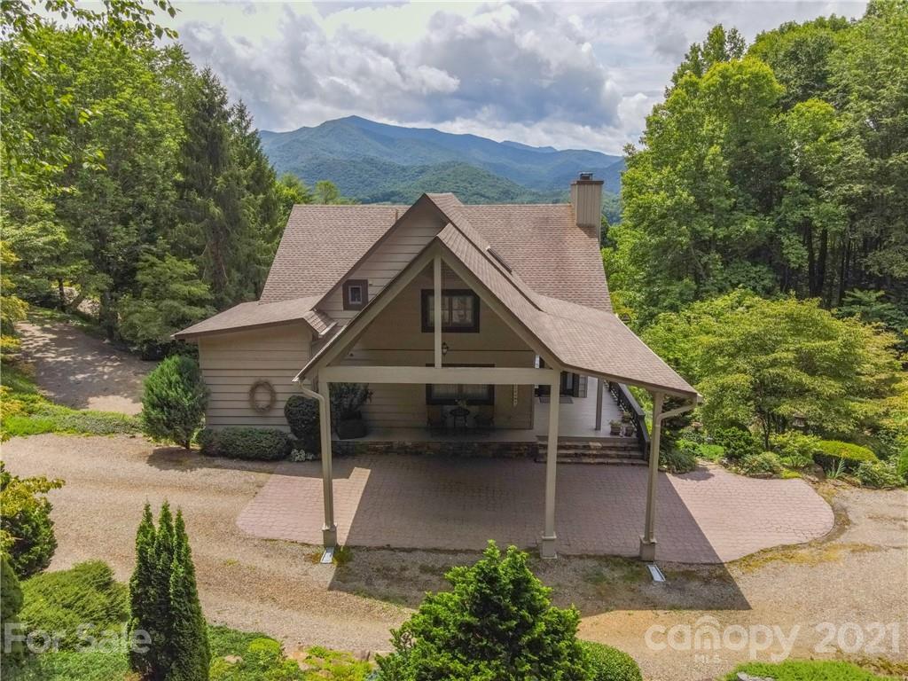 241 Bukeridge Rd., Burnsville, NC 28714