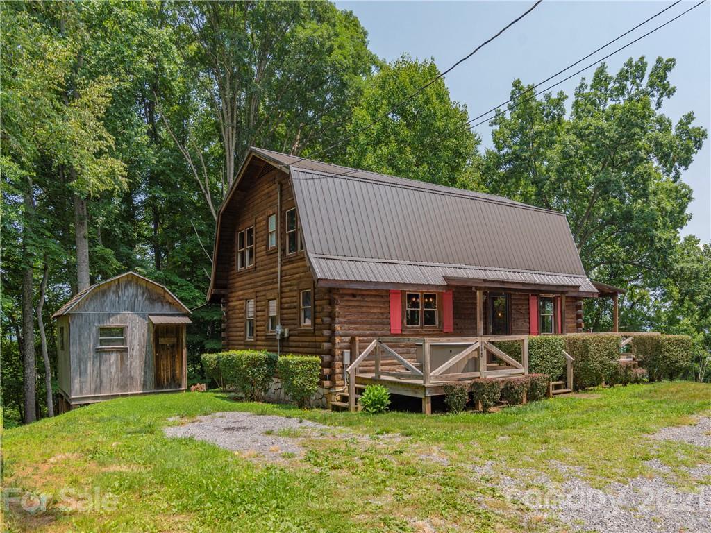 148 Lofty View Dr., Waynesville, NC 28785