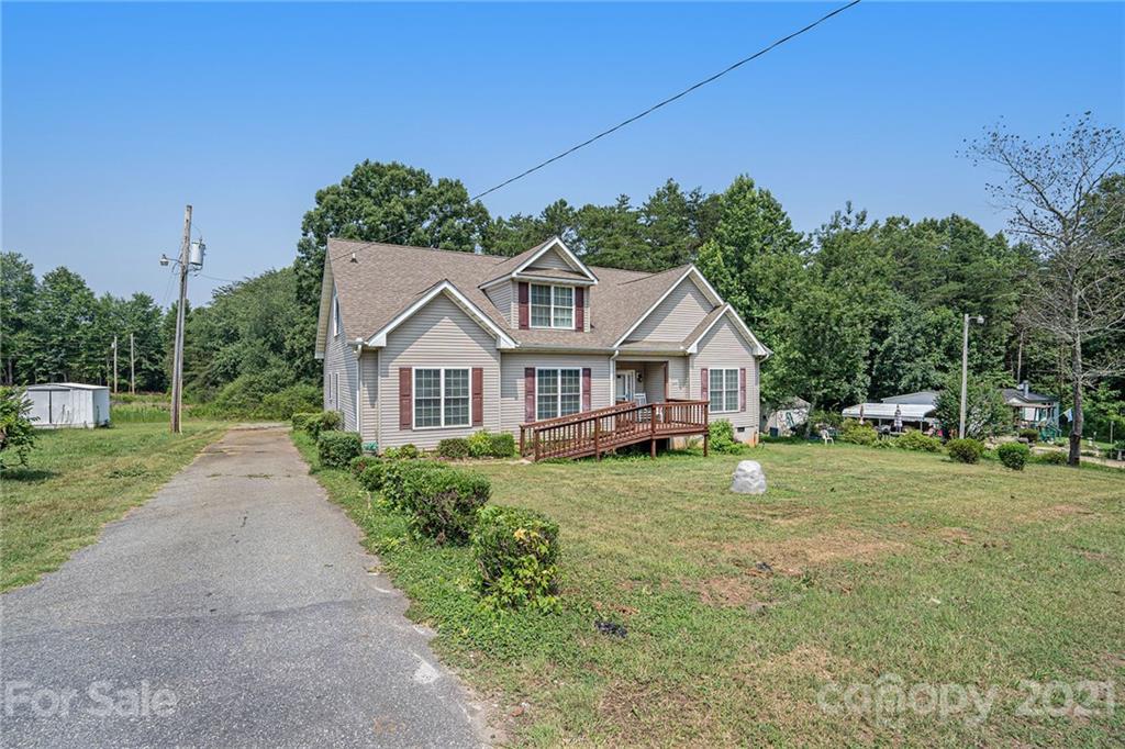 3265 Reid Taylor Rd., Sherrills Ford, NC 28673