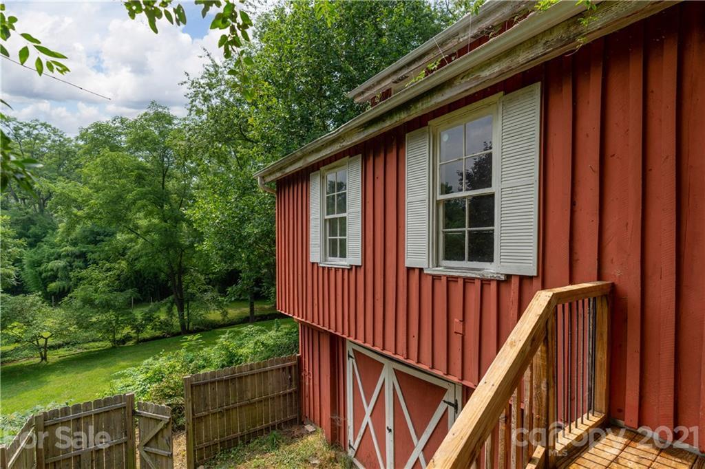 105 N Hill St., Waynesville, NC 28786