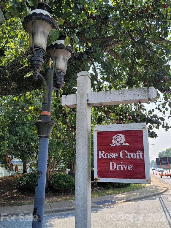 6169 Meadow Rose Ln., Charlotte, NC 28215