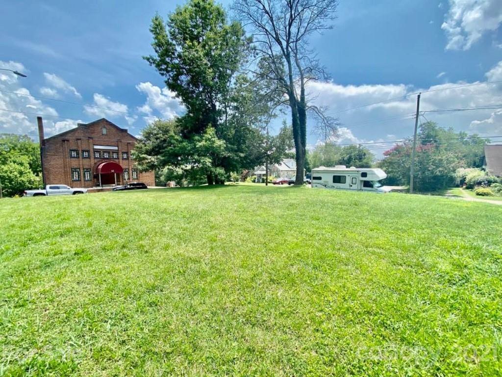 99999 Richmond Ave., Asheville, NC 28806