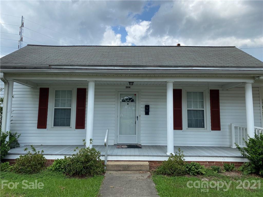304 S Walnut St., Kannapolis, NC 28081