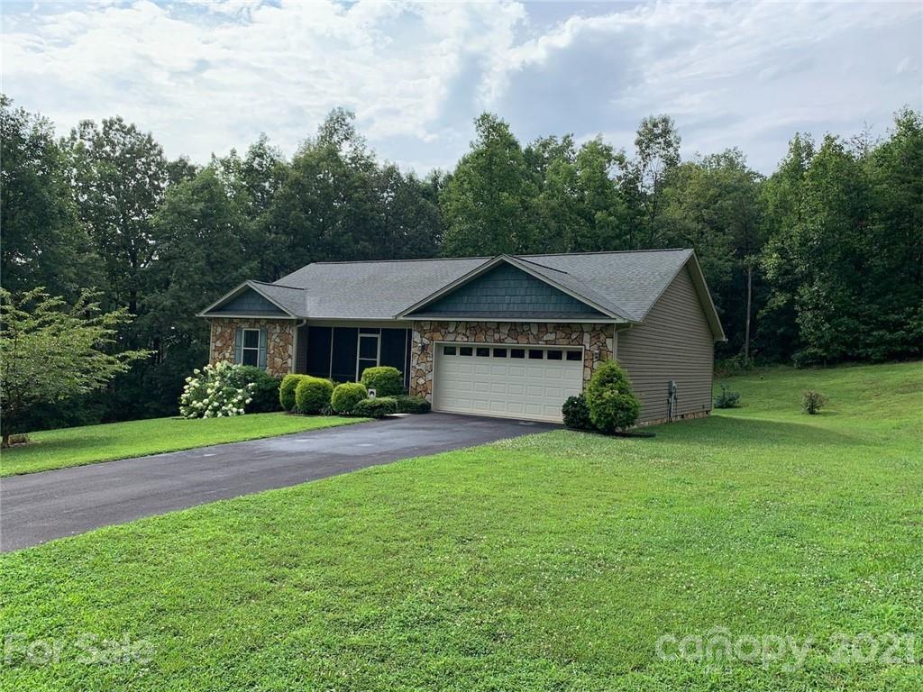 7615 Piney Mountain St., Hickory, NC 28602