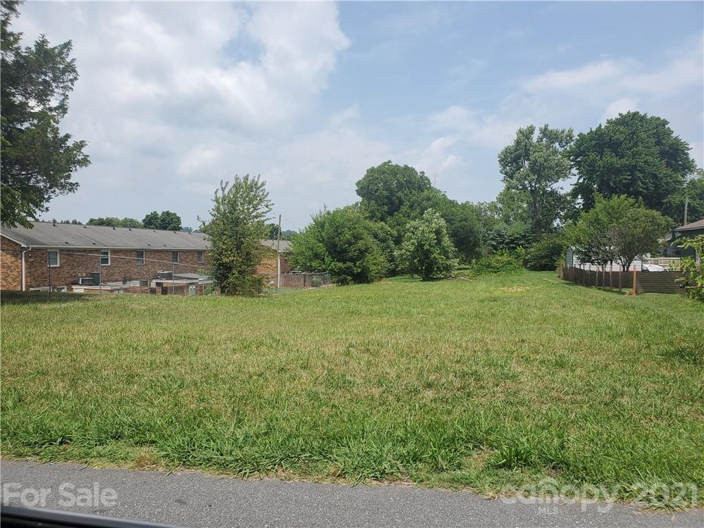 none 1st Ave., Hickory, NC 28601