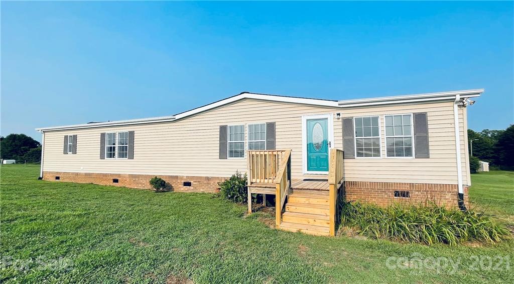 131 Farmway Ln., Polkville, NC 28150