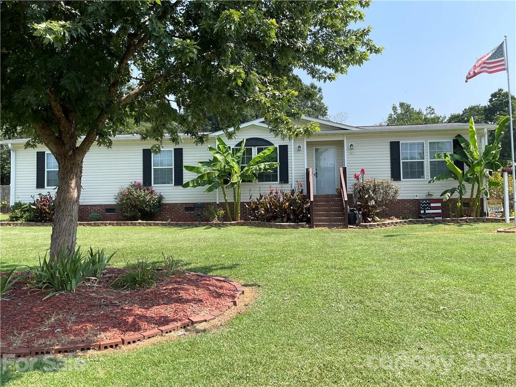 210 Dove Meadow Dr., Salisbury, NC 28147