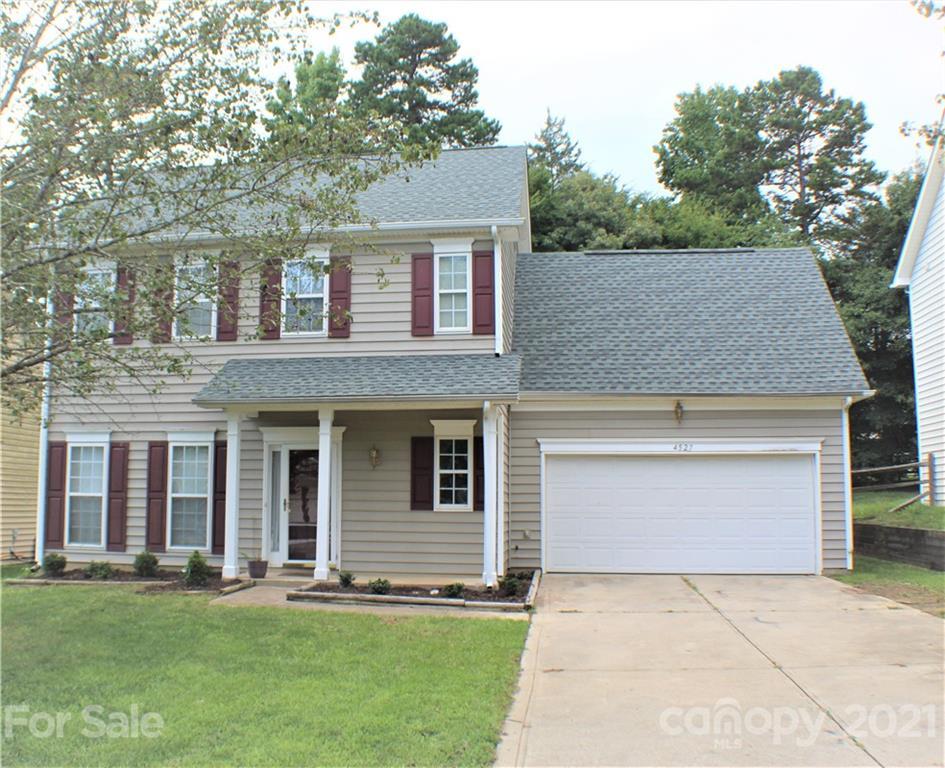 4527 Keeneland Ln., Charlotte, NC 28216