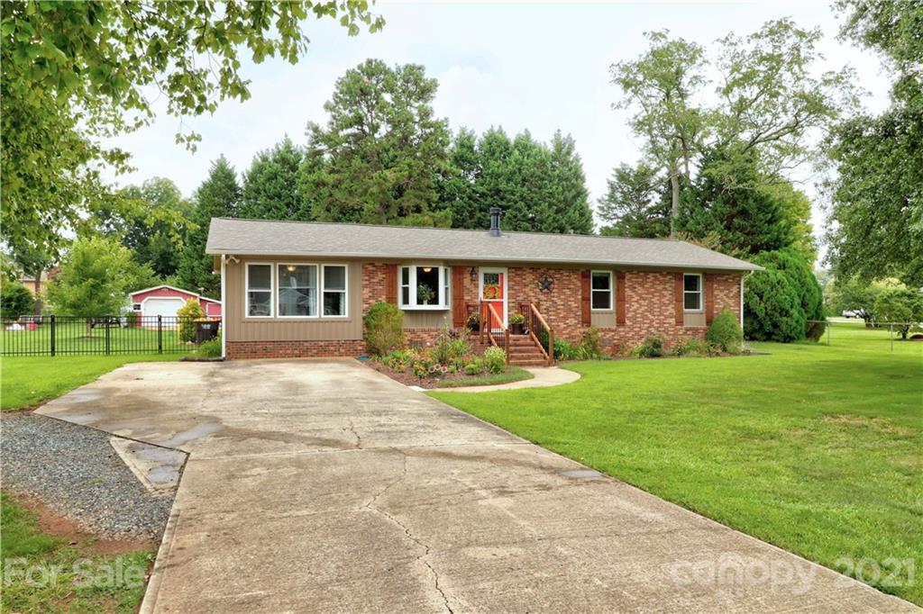 1508 Old Hickory Grove Rd., Mount Holly, NC 28120