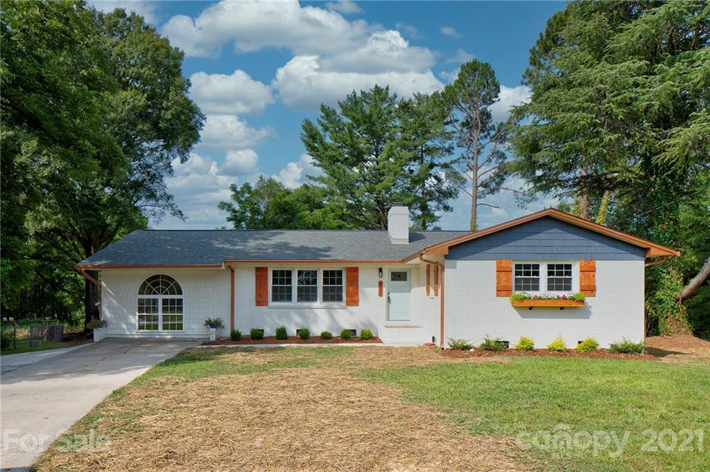 821 Normandy View St., Gastonia, NC 28052