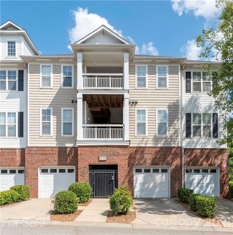 3148 Walnut Park Dr., Charlotte, NC 28262