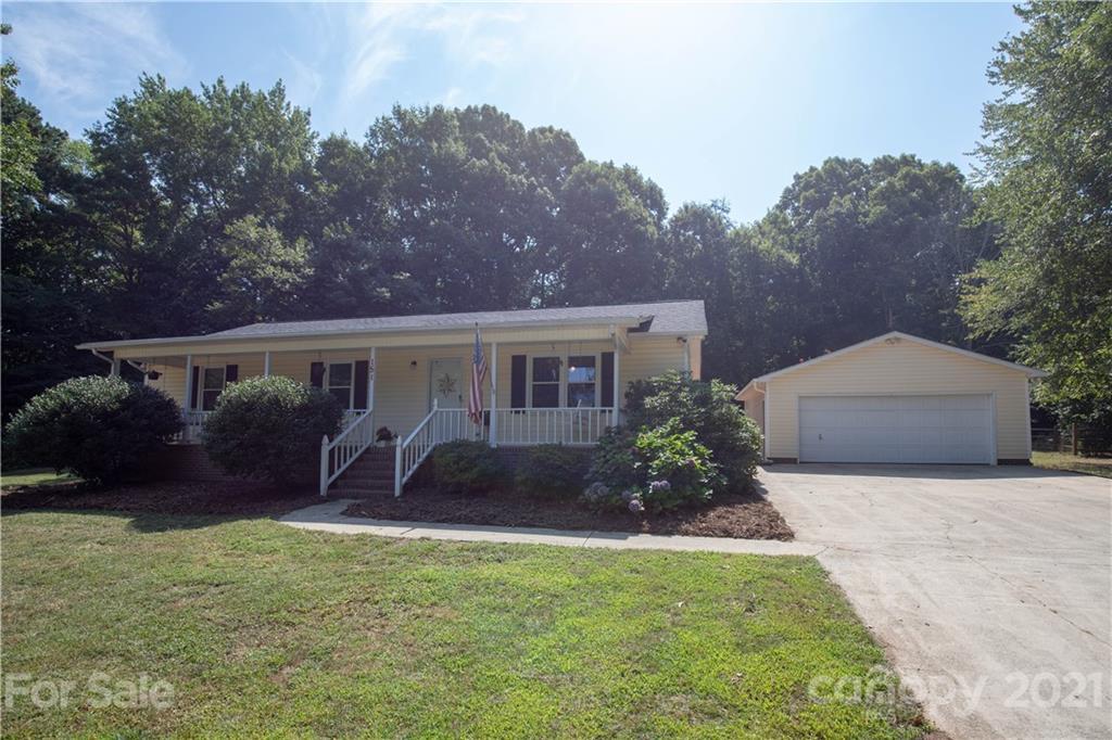 151 Levo Dr., Troutman, NC 28166