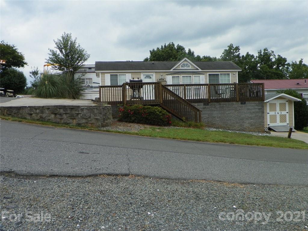 212 Badin View Rd., New London, NC 28127