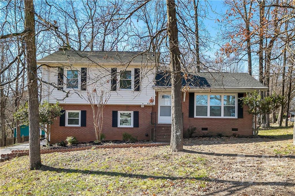 6600 Wenda Pl., Charlotte, NC 28212