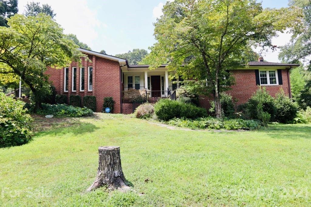 4033 Brookwood Rd., Charlotte, NC 28215